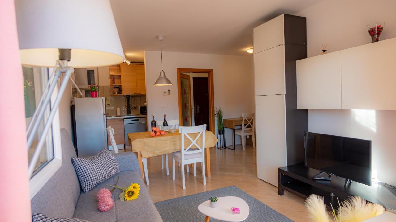 1St Floorc Appartement Pula Buitenkant foto
