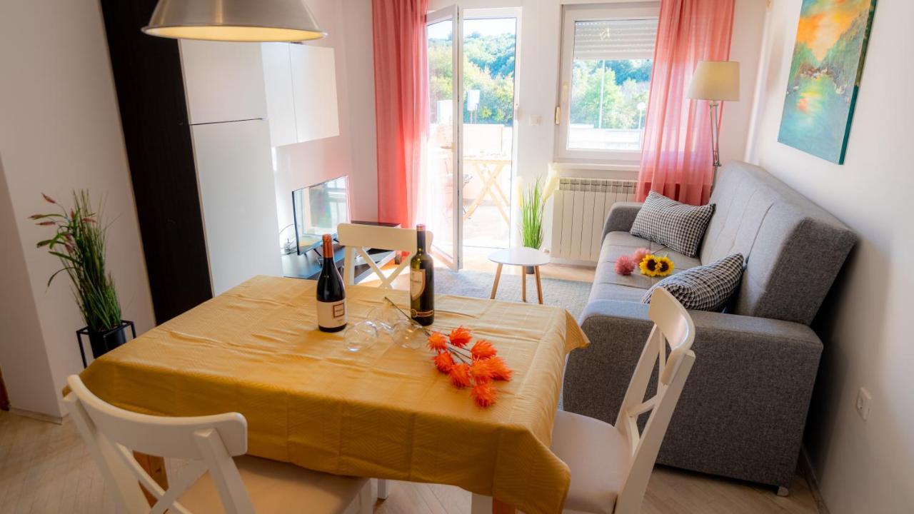 1St Floorc Appartement Pula Buitenkant foto